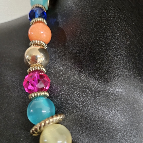 Jules b. Colorful Beaded Necklace.. Beautiful - Picture 3 of 6